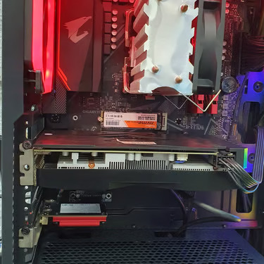 Computador gamer em manutenção
